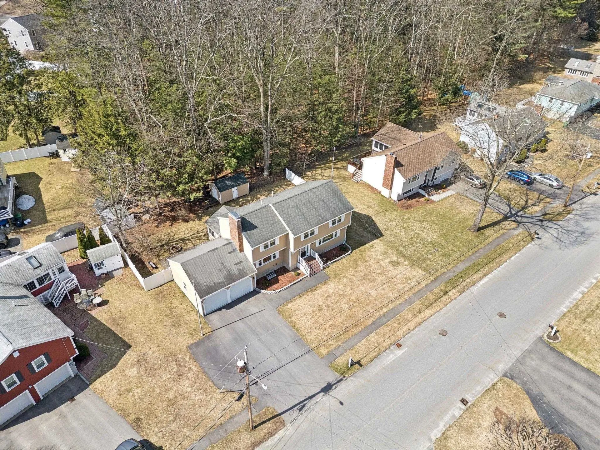 10 Hampton Drive Nashua NH 03063