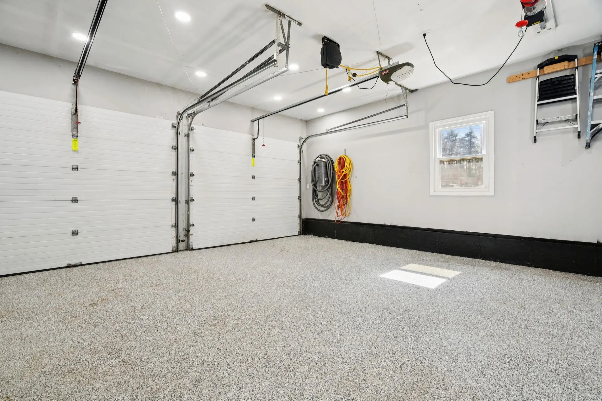 10 Hampton Drive Nashua NH 03063