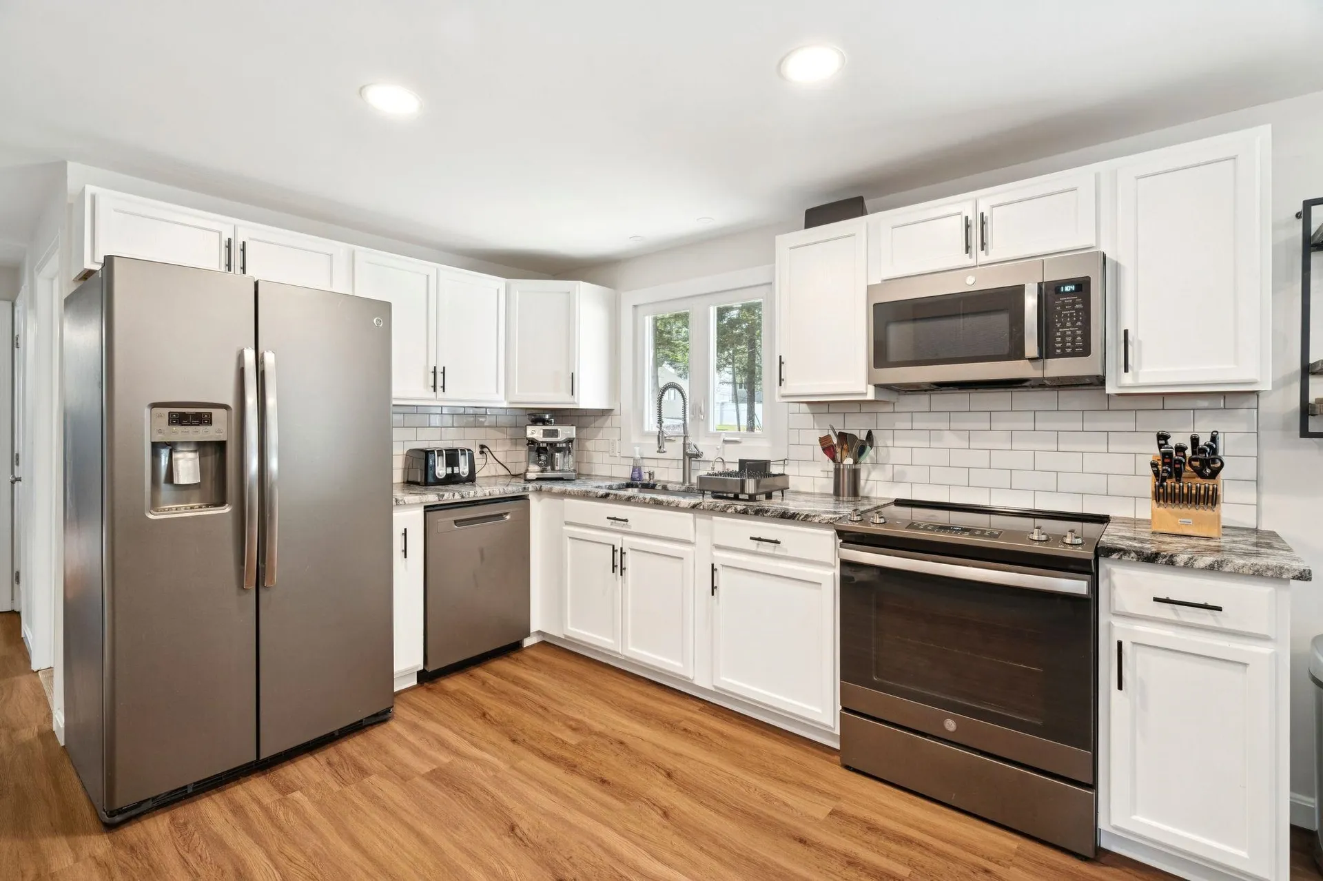 10 Hampton Drive Nashua NH 03063