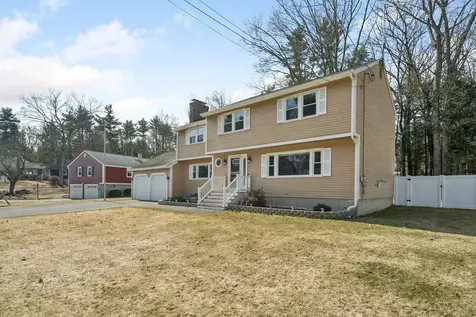 10 Hampton Drive Nashua NH 03063