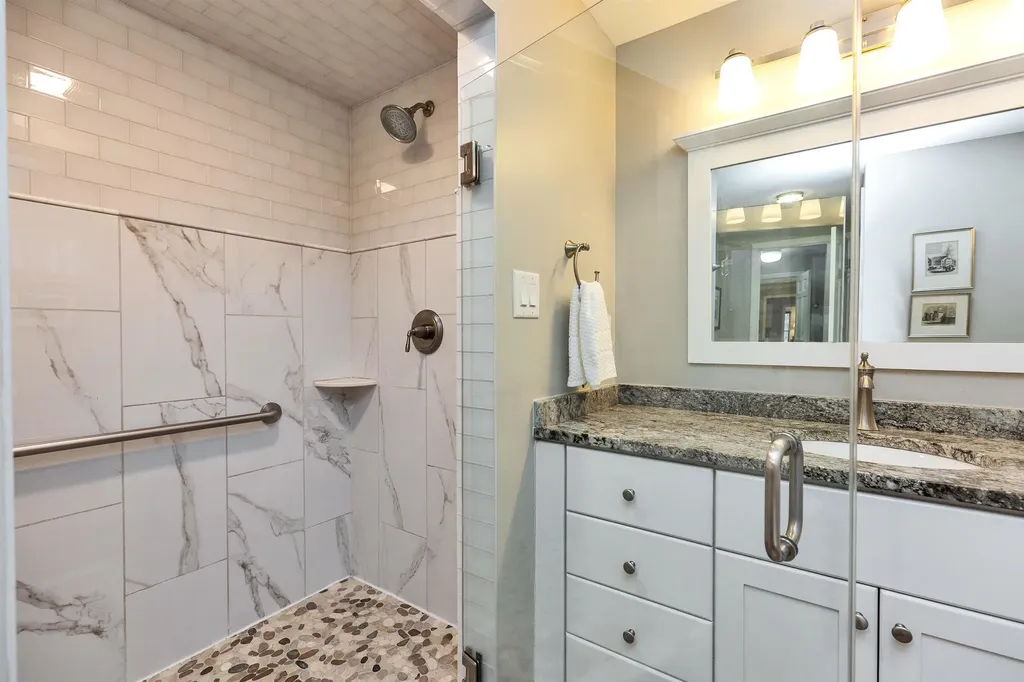 7 Village Woods Drive Amherst NH 03031