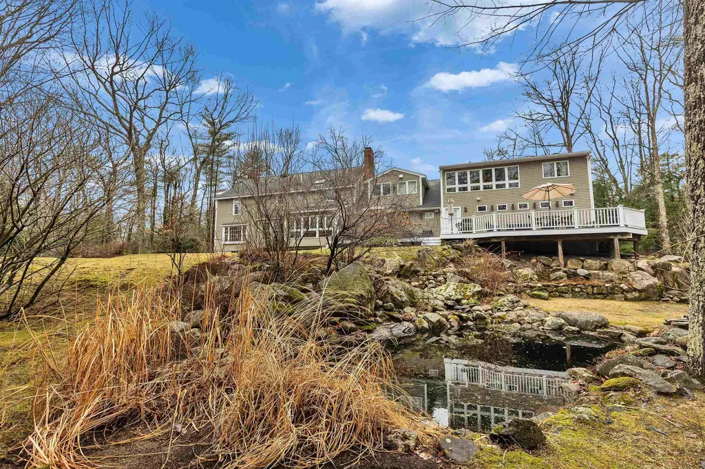 7 Village Woods Drive Amherst NH 03031