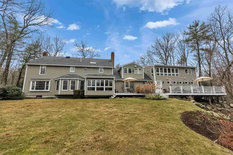 7 Village Woods Drive Amherst NH 03031