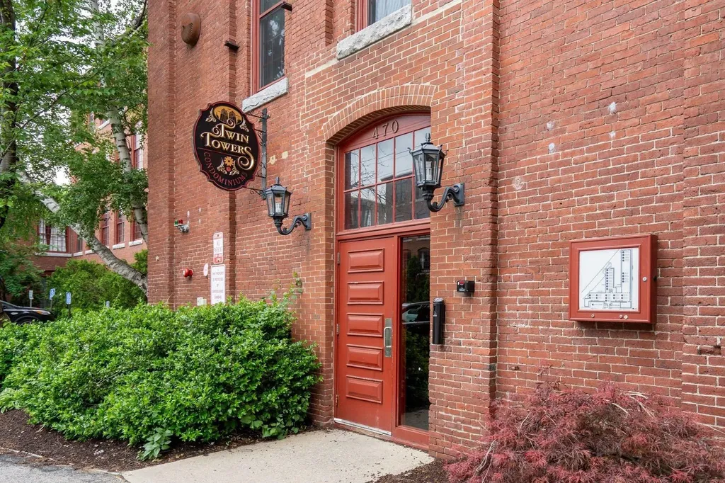 470 Silver Street Manchester NH 03103