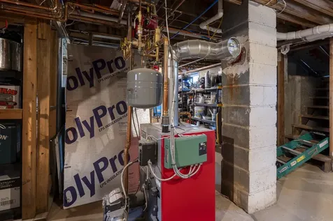 65 N River Road Epping NH 03042