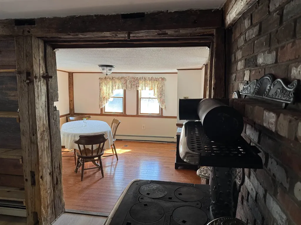 7 Newell Road Newbury NH 03255