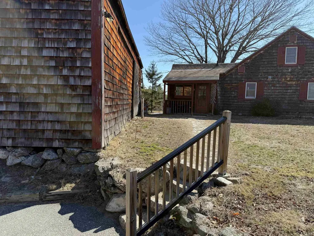 7 Newell Road Newbury NH 03255