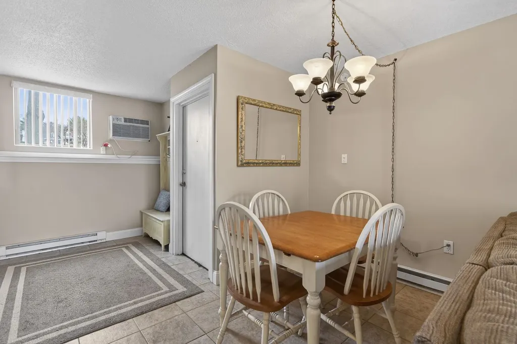 9 Treetop Circle Laconia NH 03246