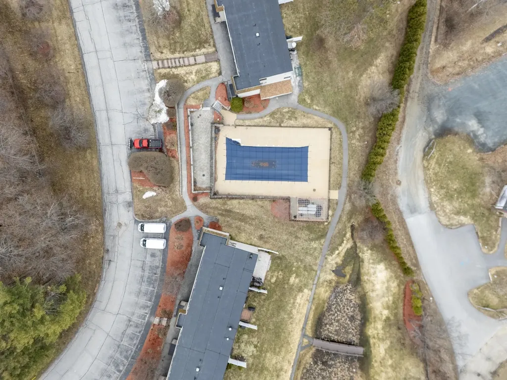 9 Treetop Circle Laconia NH 03246