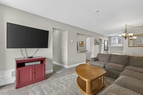 9 Treetop Circle Laconia NH 03246