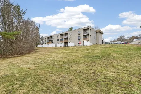 9 Treetop Circle Laconia NH 03246