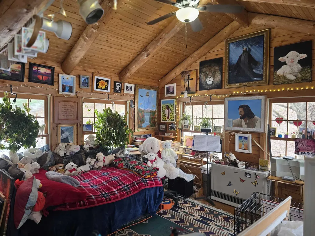 547 Center Hill Road Albany VT 05820