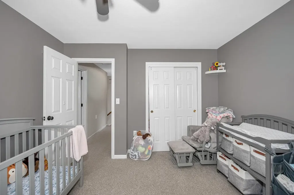 13 Sheridan Drive Londonderry NH 03053