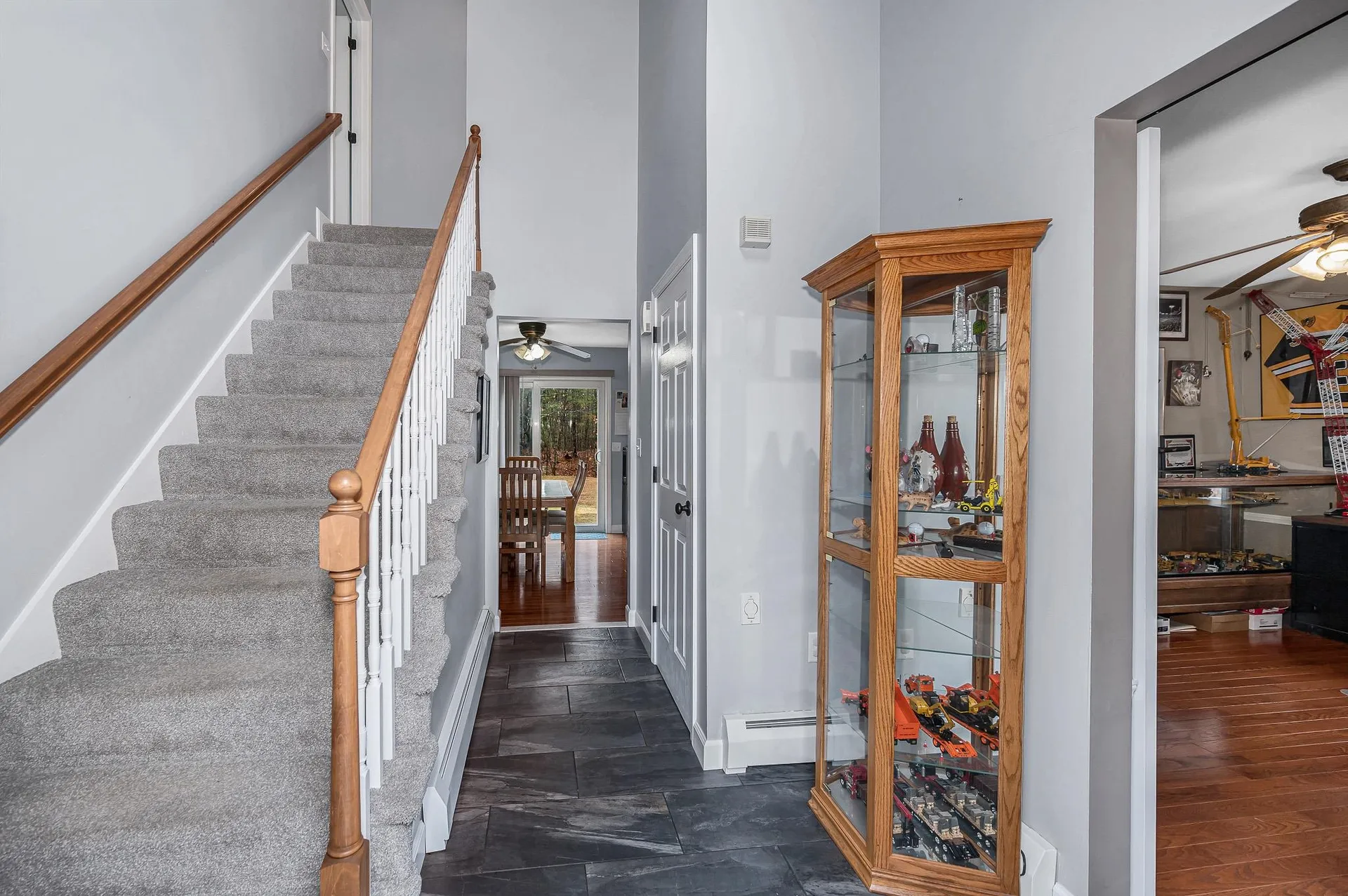 13 Sheridan Drive Londonderry NH 03053