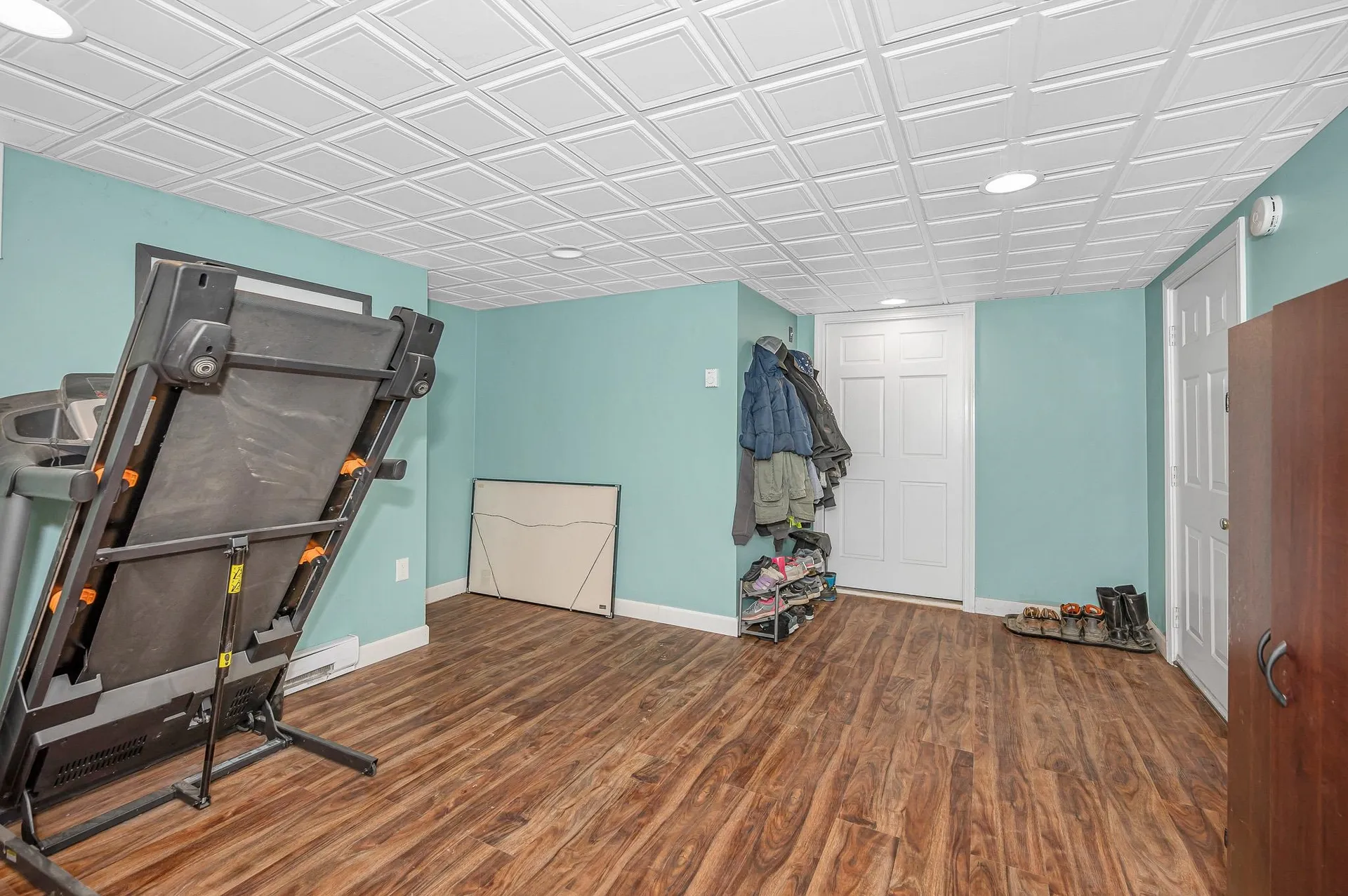 13 Sheridan Drive Londonderry NH 03053