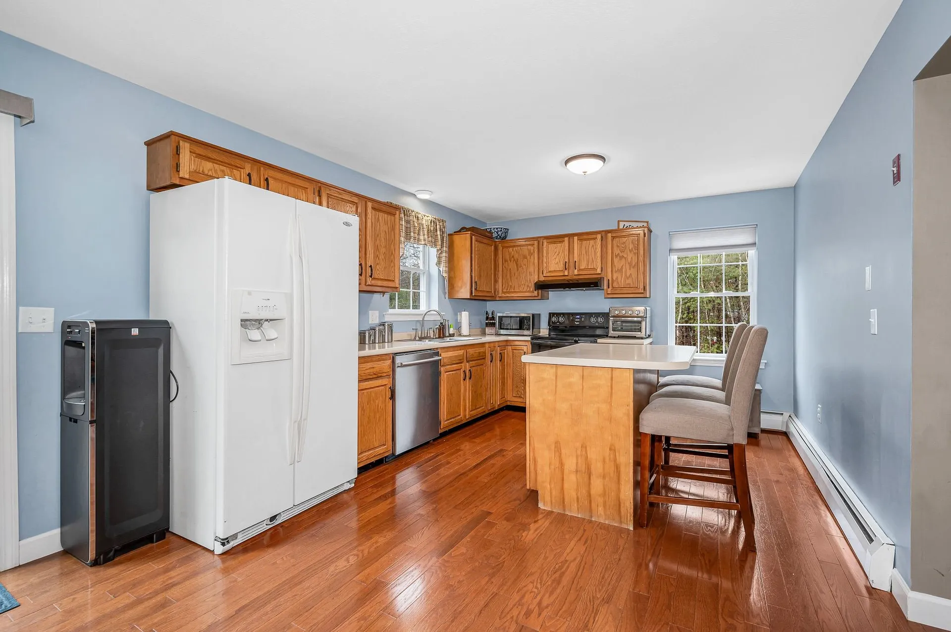 13 Sheridan Drive Londonderry NH 03053