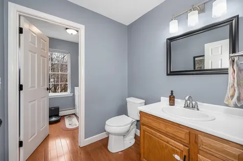 13 Sheridan Drive Londonderry NH 03053