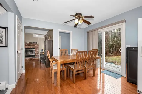 13 Sheridan Drive Londonderry NH 03053