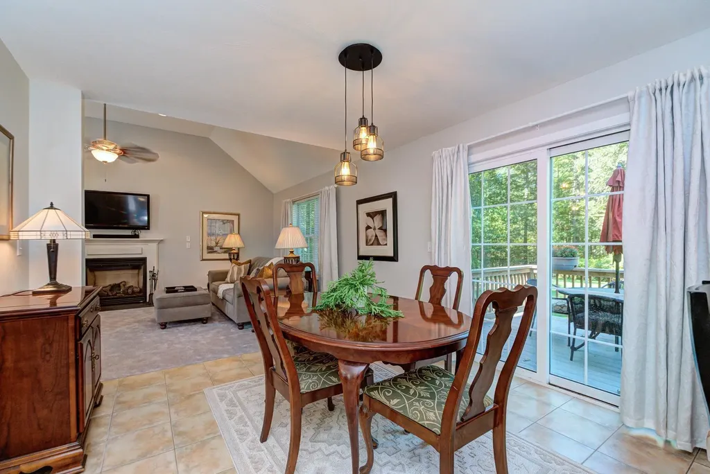 7 Rellas Ridge Kingston NH 03848