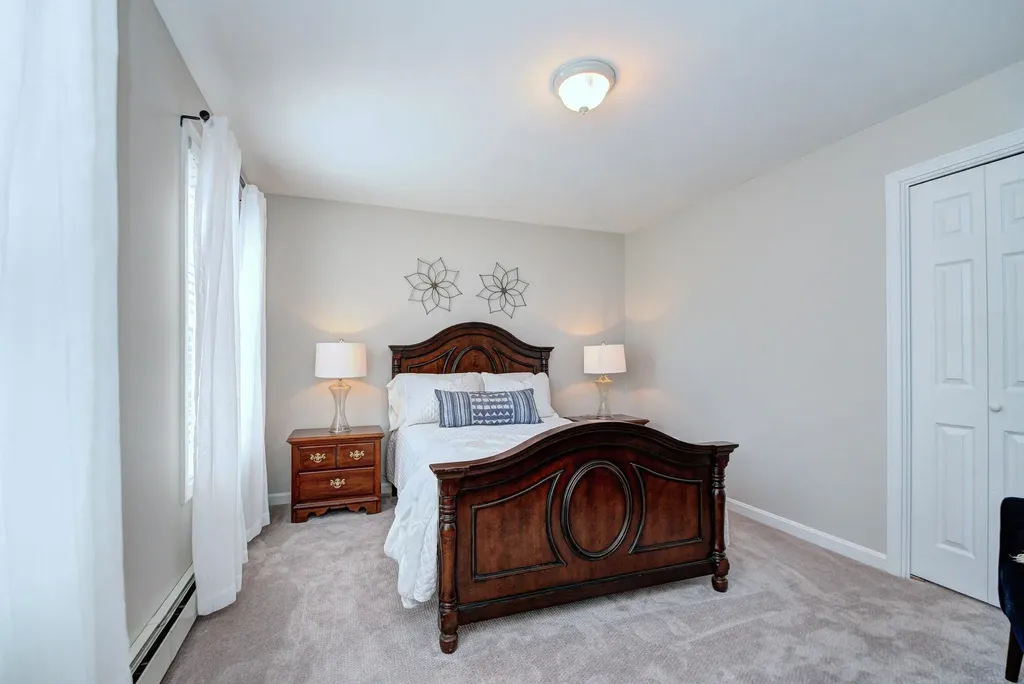 7 Rellas Ridge Kingston NH 03848