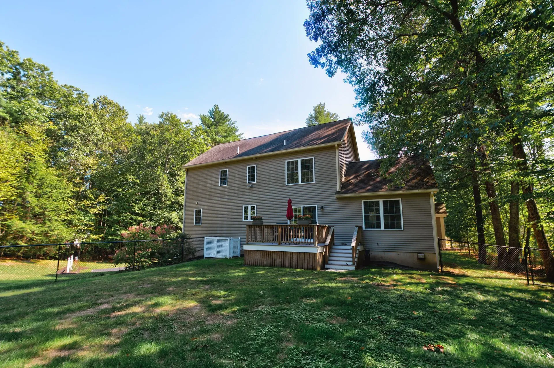 7 Rellas Ridge Kingston NH 03848