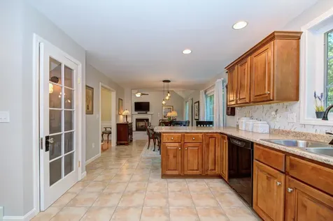 7 Rellas Ridge Kingston NH 03848