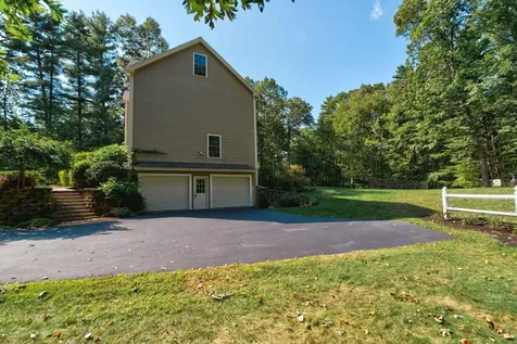 7 Rellas Ridge Kingston NH 03848