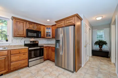 7 Rellas Ridge Kingston NH 03848