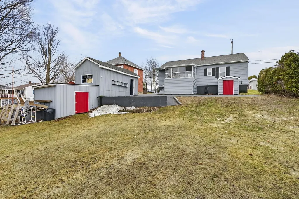 576 Hillside Avenue Berlin NH 03570