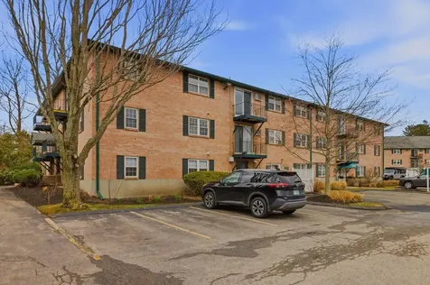 559 Sagamore Court Portsmouth NH 03801