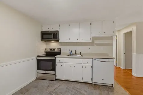 559 Sagamore Court Portsmouth NH 03801