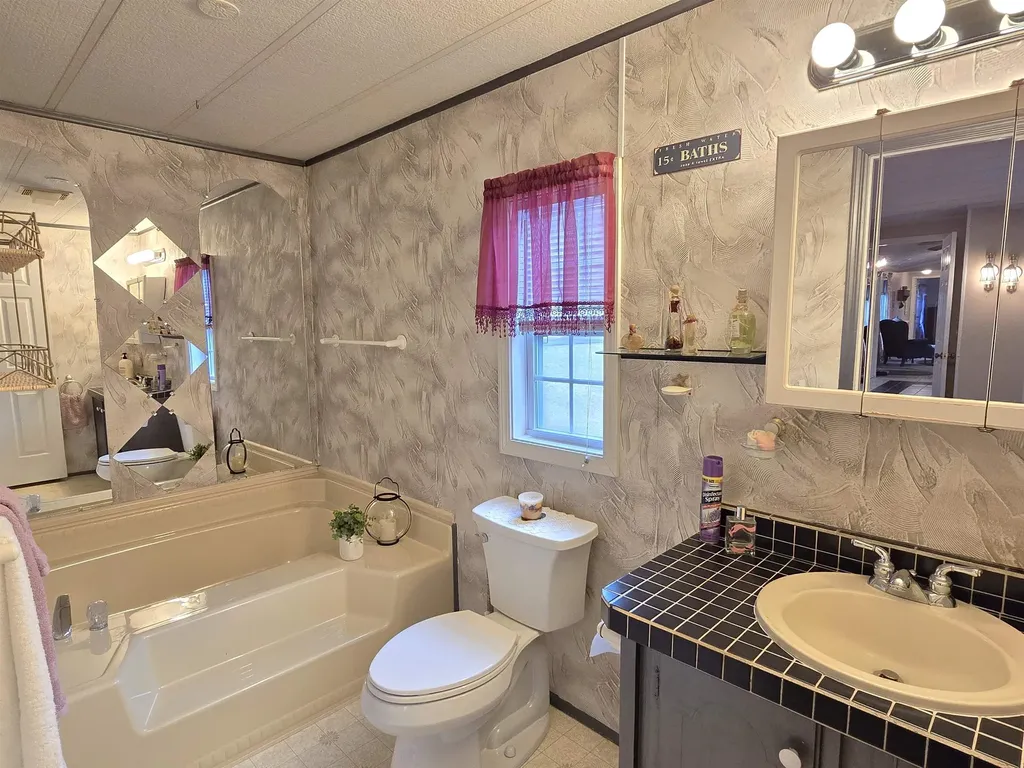 91 Zachary Drive Hooksett NH 03106