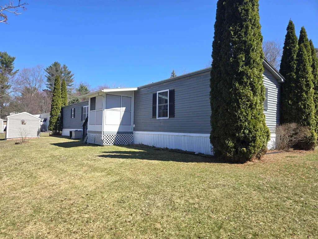 91 Zachary Drive Hooksett NH 03106
