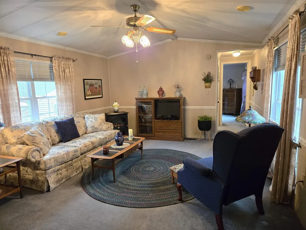 91 Zachary Drive Hooksett NH 03106