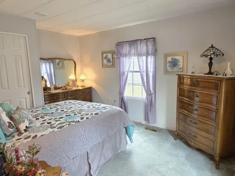 91 Zachary Drive Hooksett NH 03106