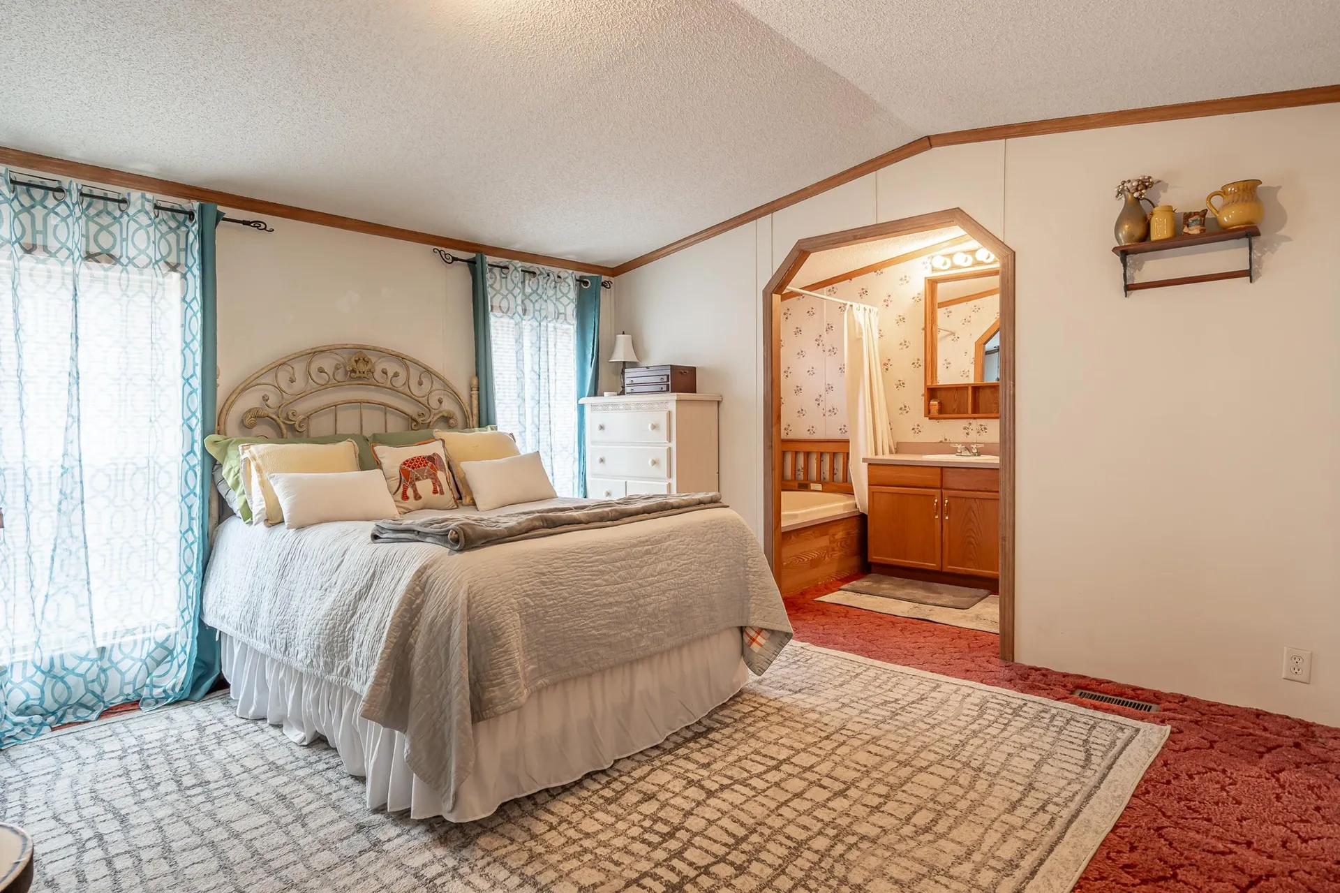 4 Cammett Drive Raymond NH 03077