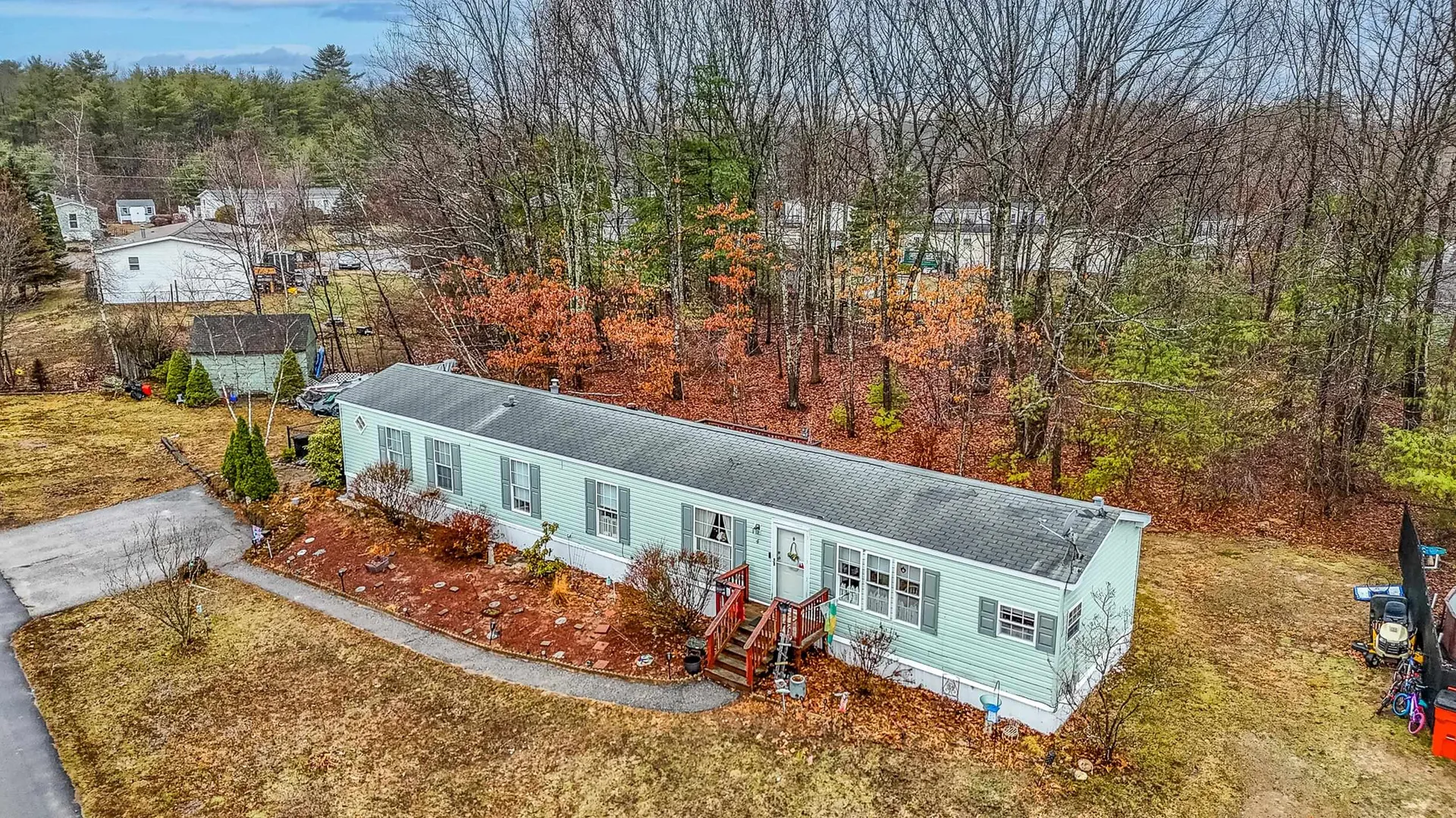 4 Cammett Drive Raymond NH 03077