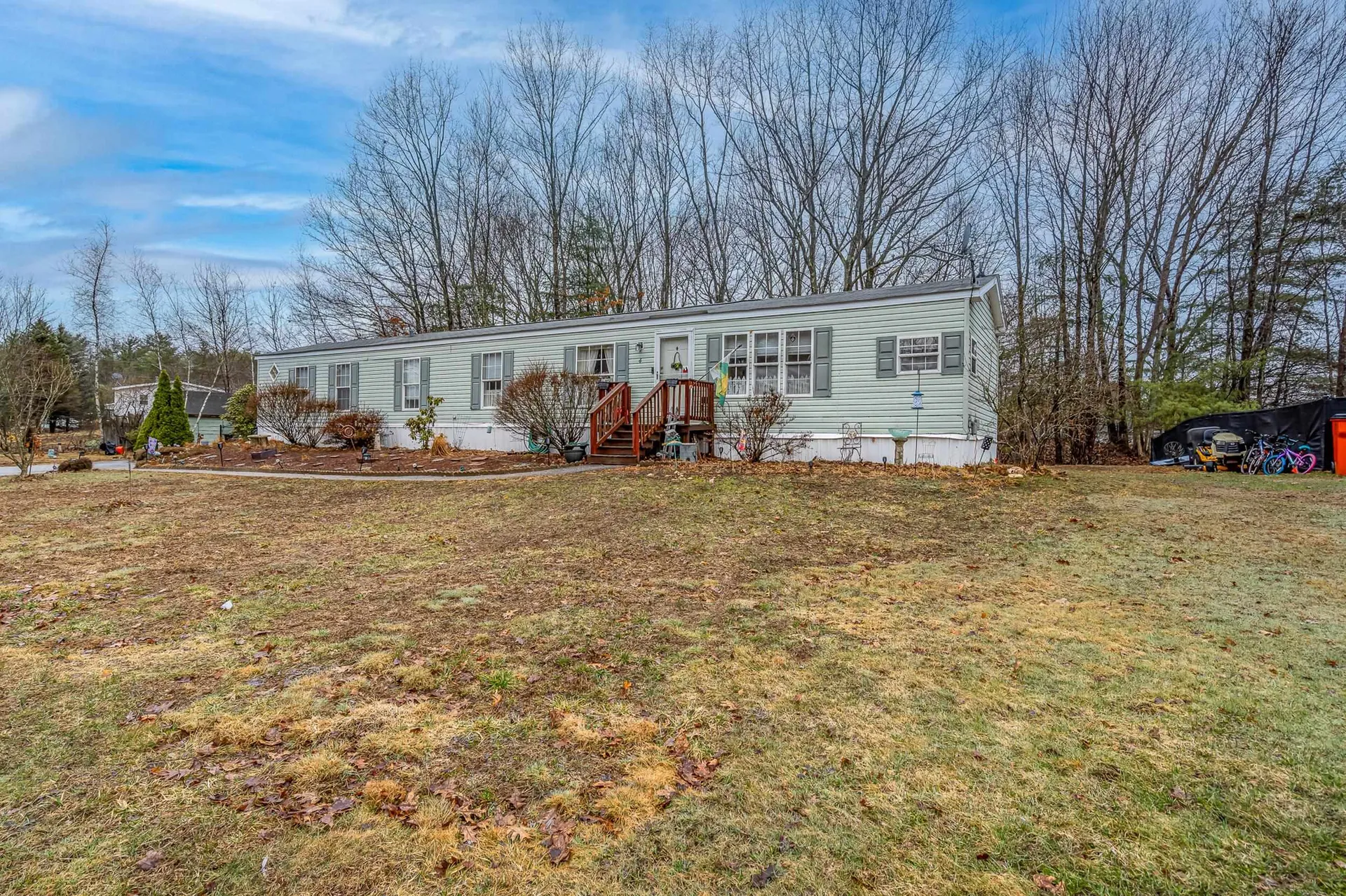 4 Cammett Drive Raymond NH 03077