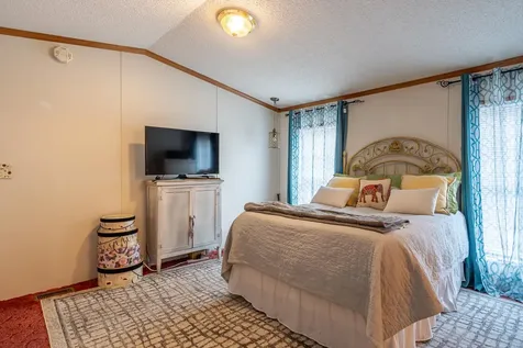 4 Cammett Drive Raymond NH 03077