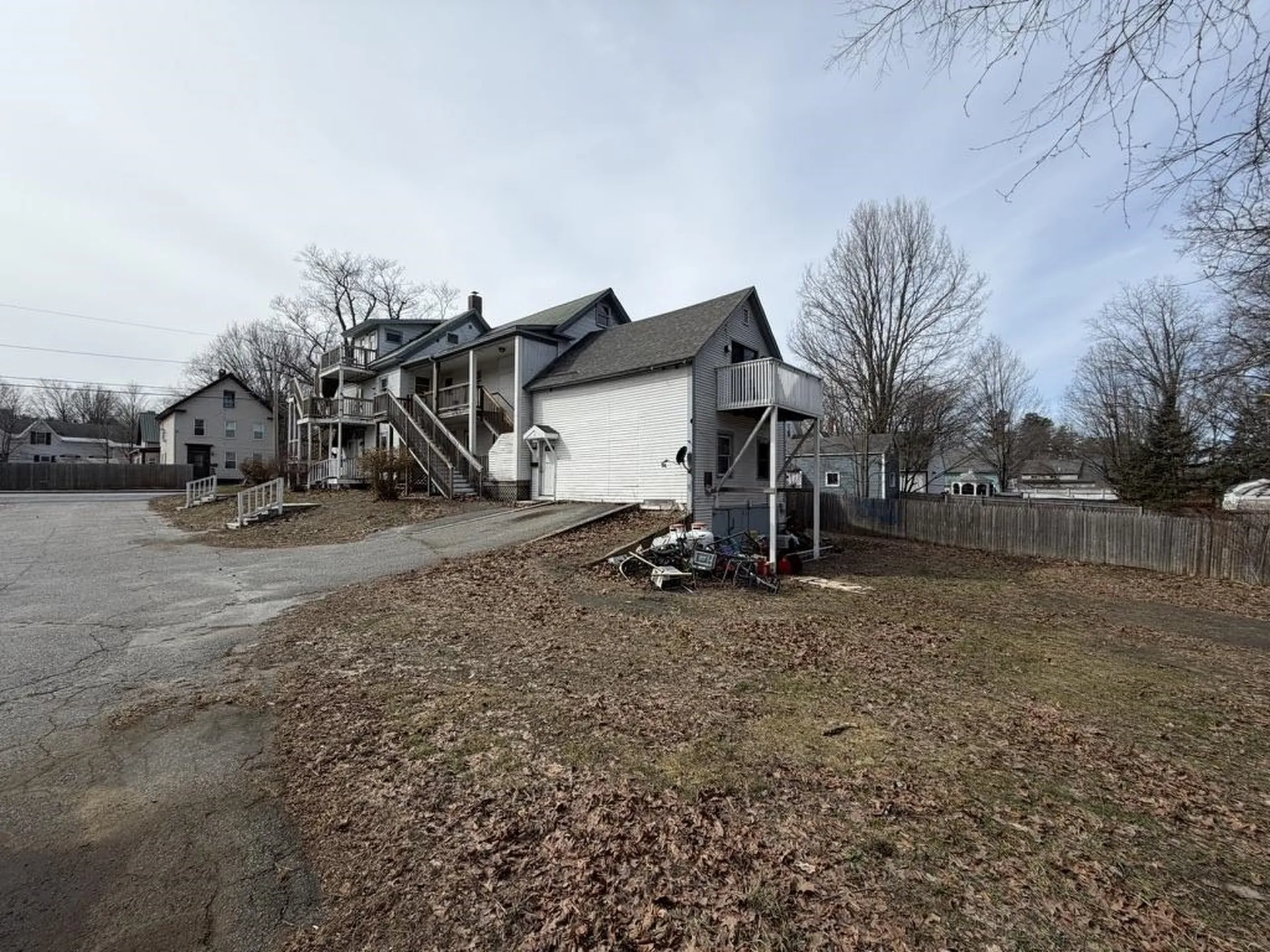 28 East Street Claremont NH 03743