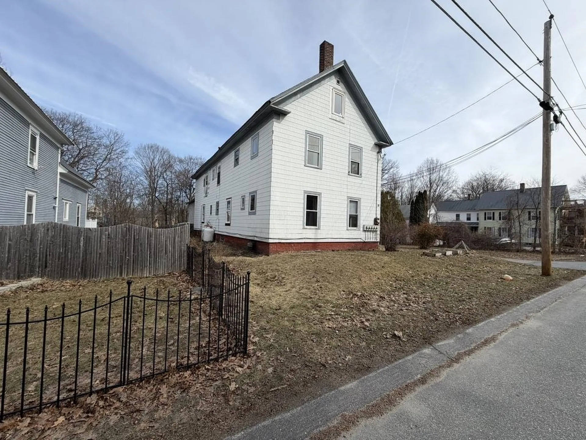 28 East Street Claremont NH 03743