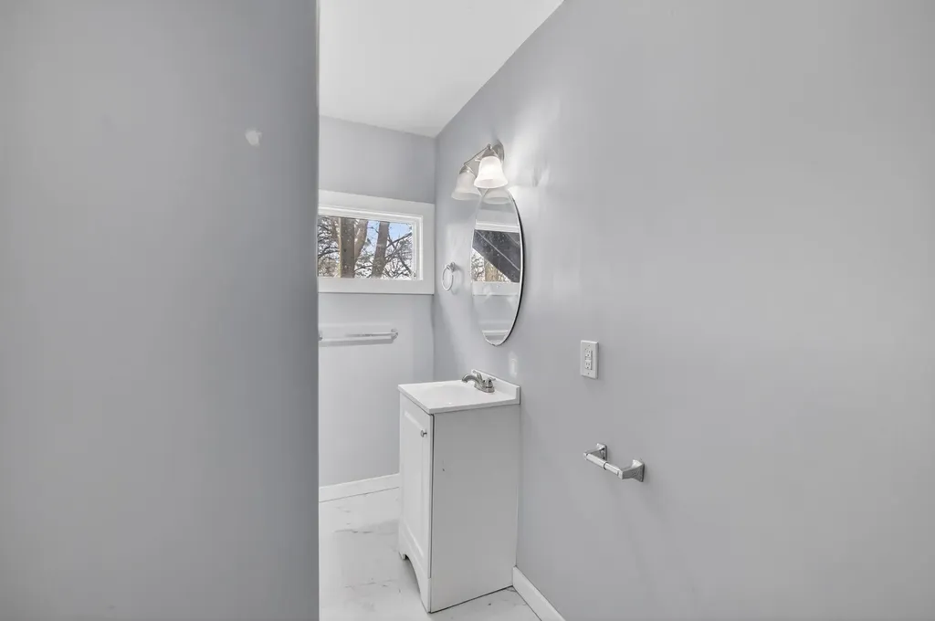 126 Lafayette Street Claremont NH 03743