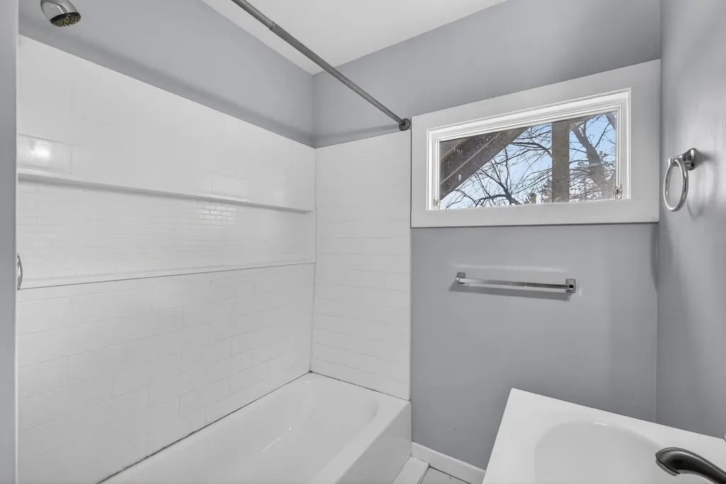 126 Lafayette Street Claremont NH 03743