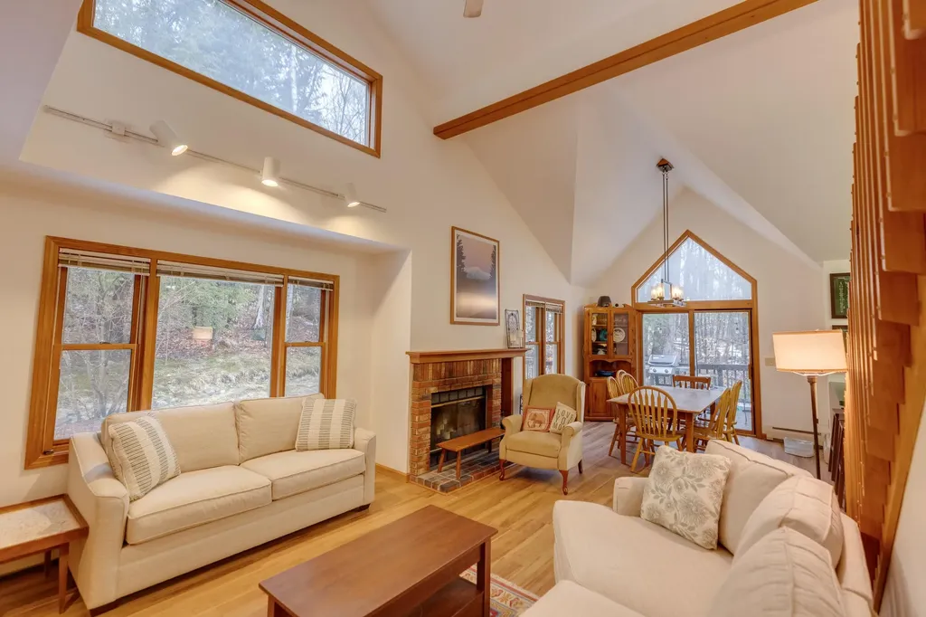 16 Hillside Circle Lincoln NH 03251