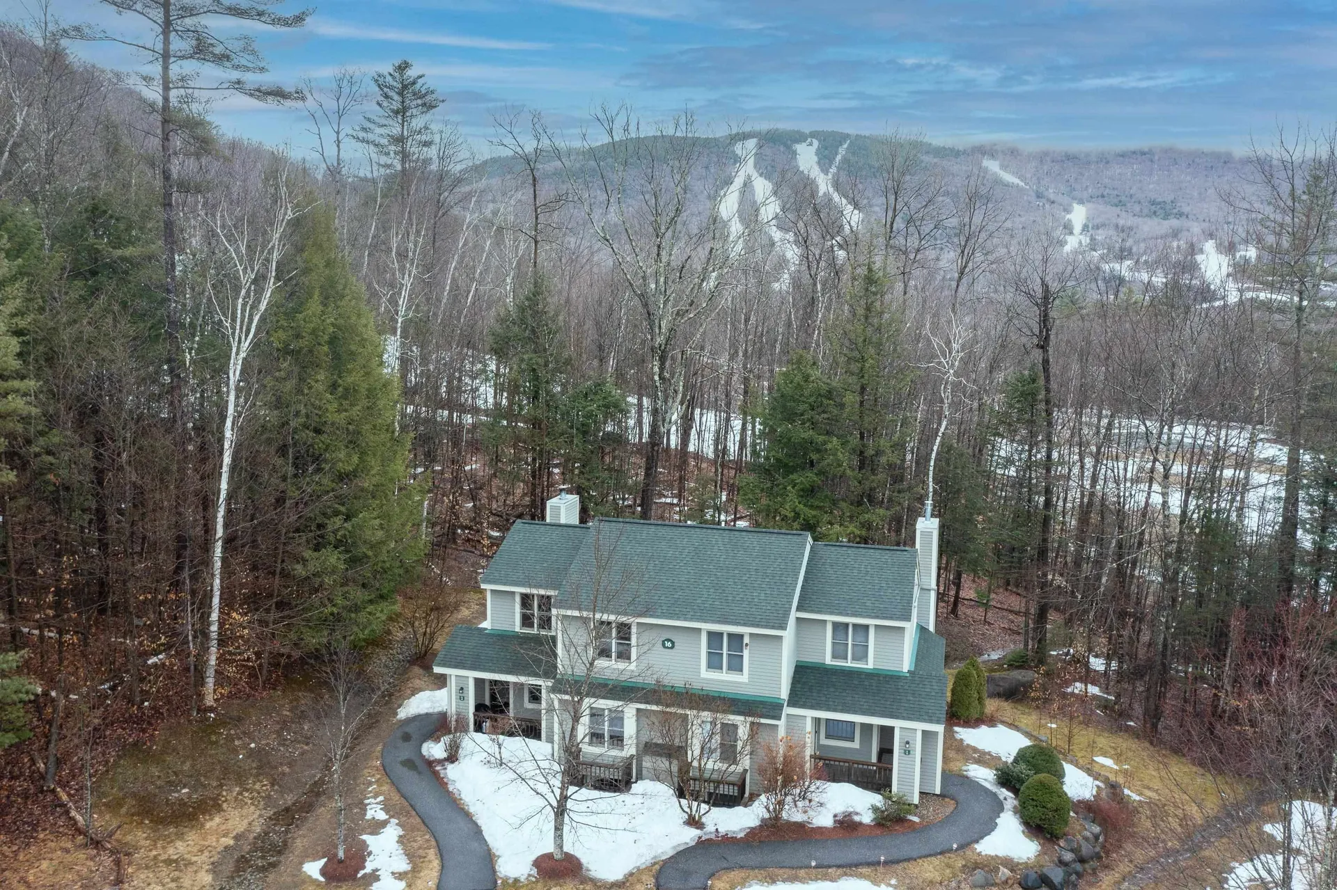 16 Hillside Circle Lincoln NH 03251