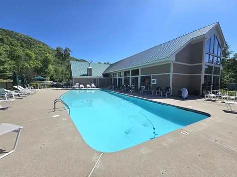 16 Hillside Circle Lincoln NH 03251