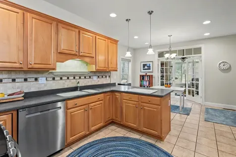 4 Reserve Way Milford NH 03055