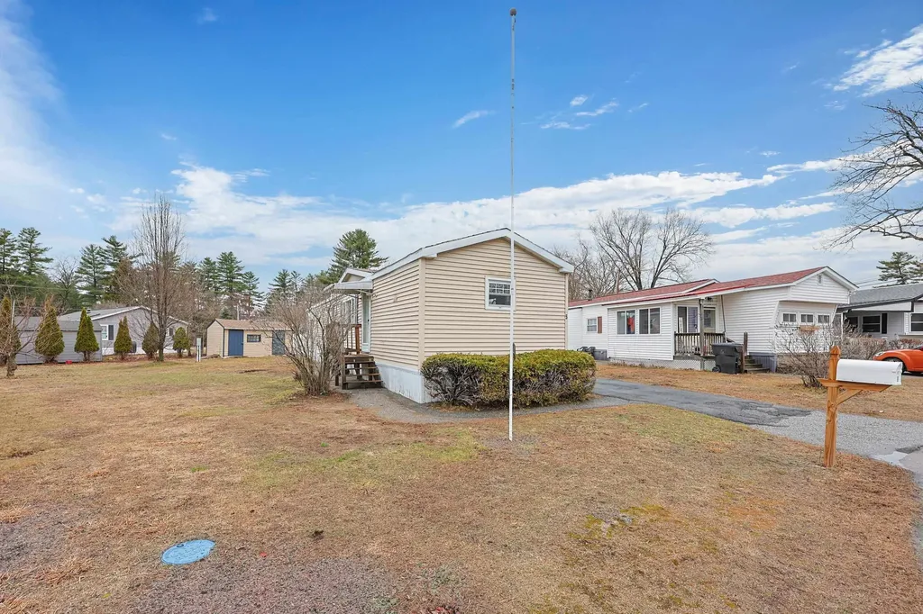 5 Cottonwood Lane Merrimack NH 03054