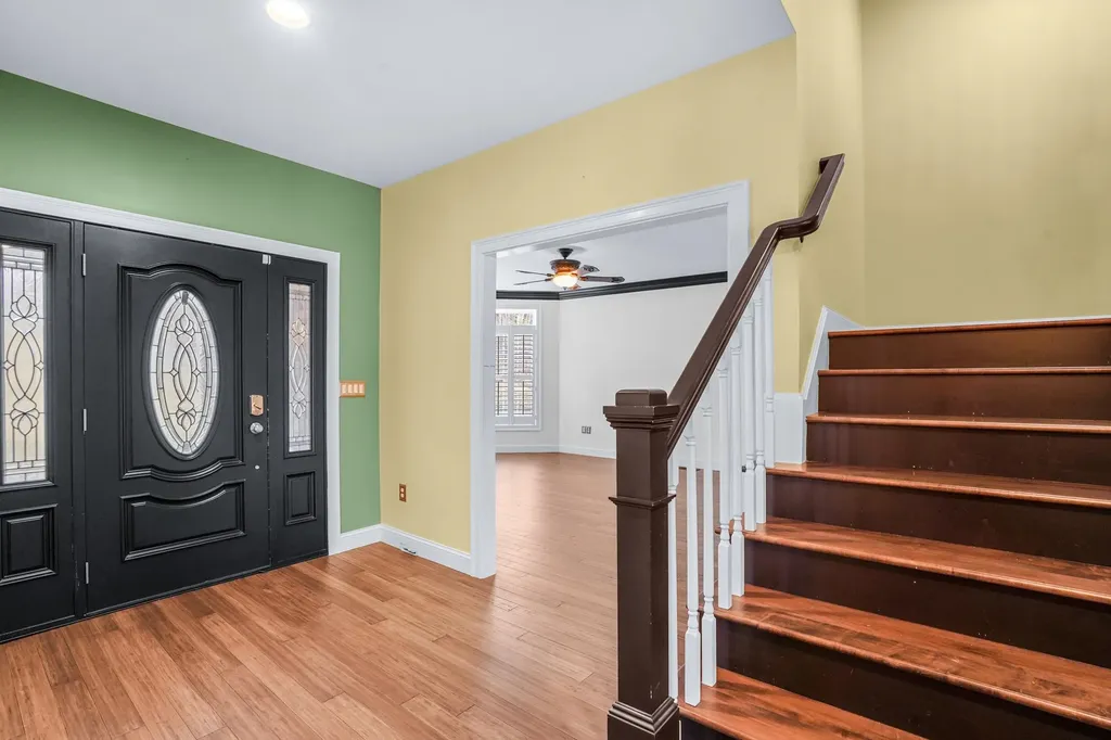 10 Woodland Drive Hudson NH 03051