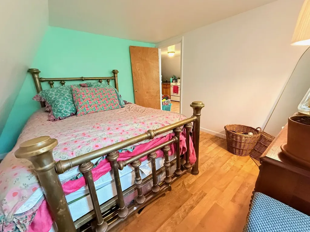 21 Hoadley Road Belmont NH 03220